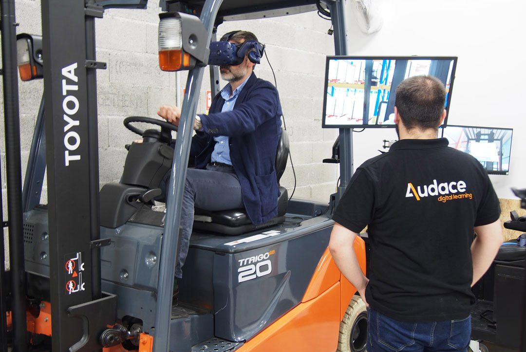 Simulateur de conduite de chariot élévateur à mât rétractable C5 - Audace  Digital Learning